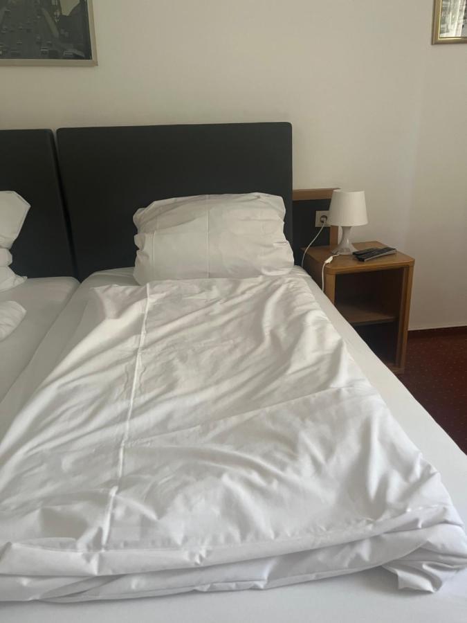 Hotel Zum Taunus Eppstein Exteriér fotografie