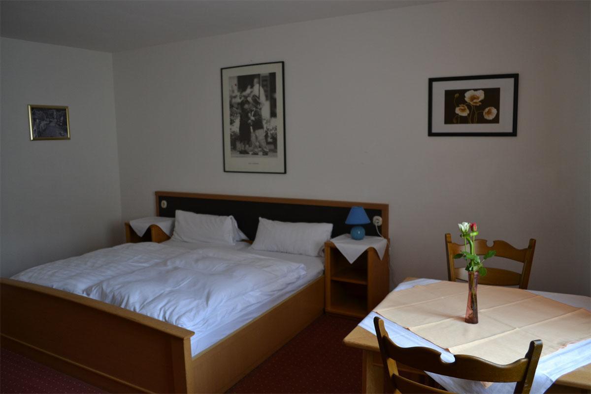 Hotel Zum Taunus Eppstein Exteriér fotografie