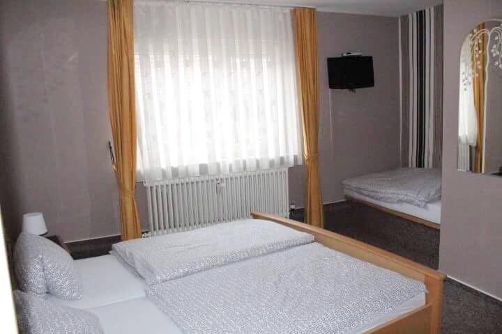 Hotel Zum Taunus Eppstein Exteriér fotografie