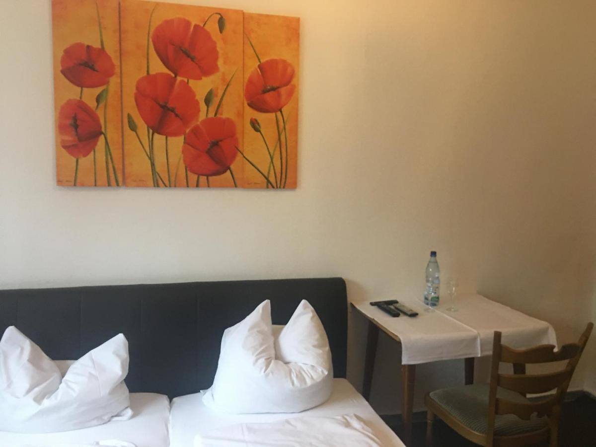 Hotel Zum Taunus Eppstein Exteriér fotografie